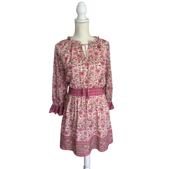 Love The Label Dresses & Skirts - Love The Label Anthropologie Boho Floral Mini Dress Pink Smocked Tassel S